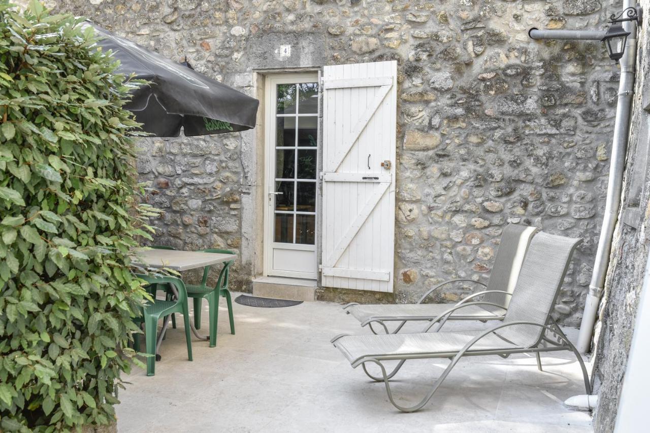 Chateau De Chaussy ريوم المظهر الخارجي الصورة